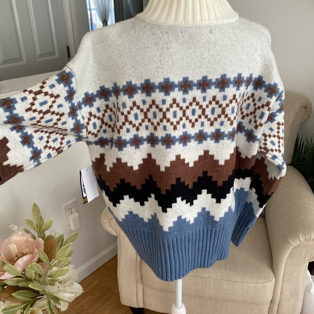 JOSEPH A.Cozy Geometric Knit Sweater - Picture 6 of 11